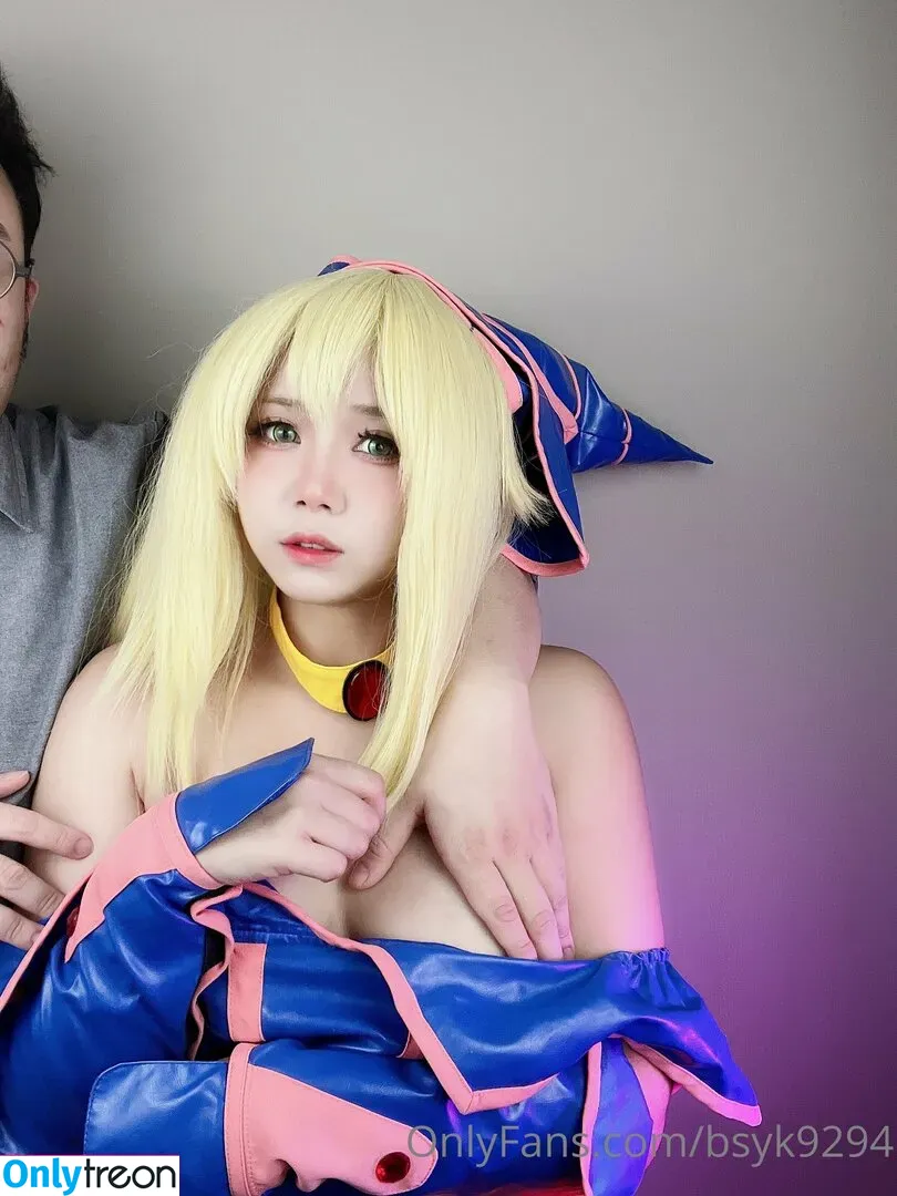 bsyk9294 nude photo #0205 (smilebibison / yuzuju_)