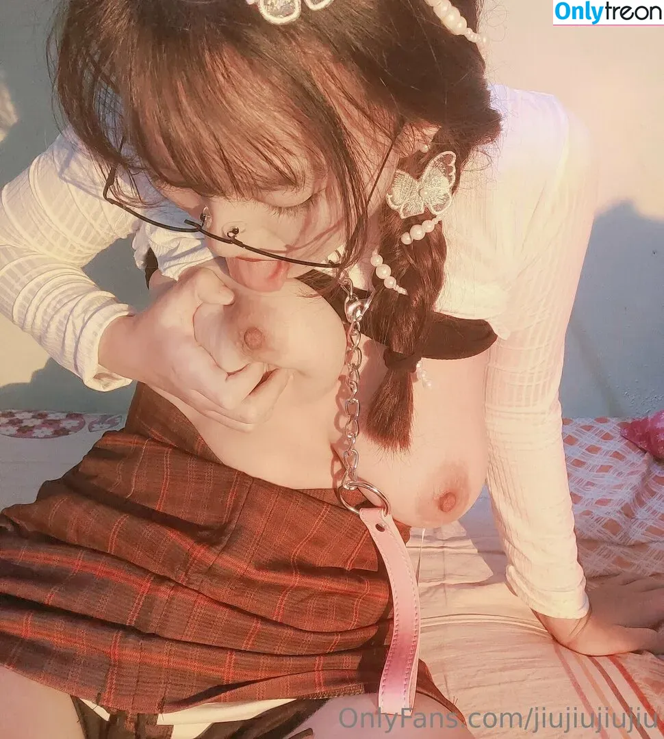 Bubble La nude photo #0024 (bubbleula / jiujiujiujiu)