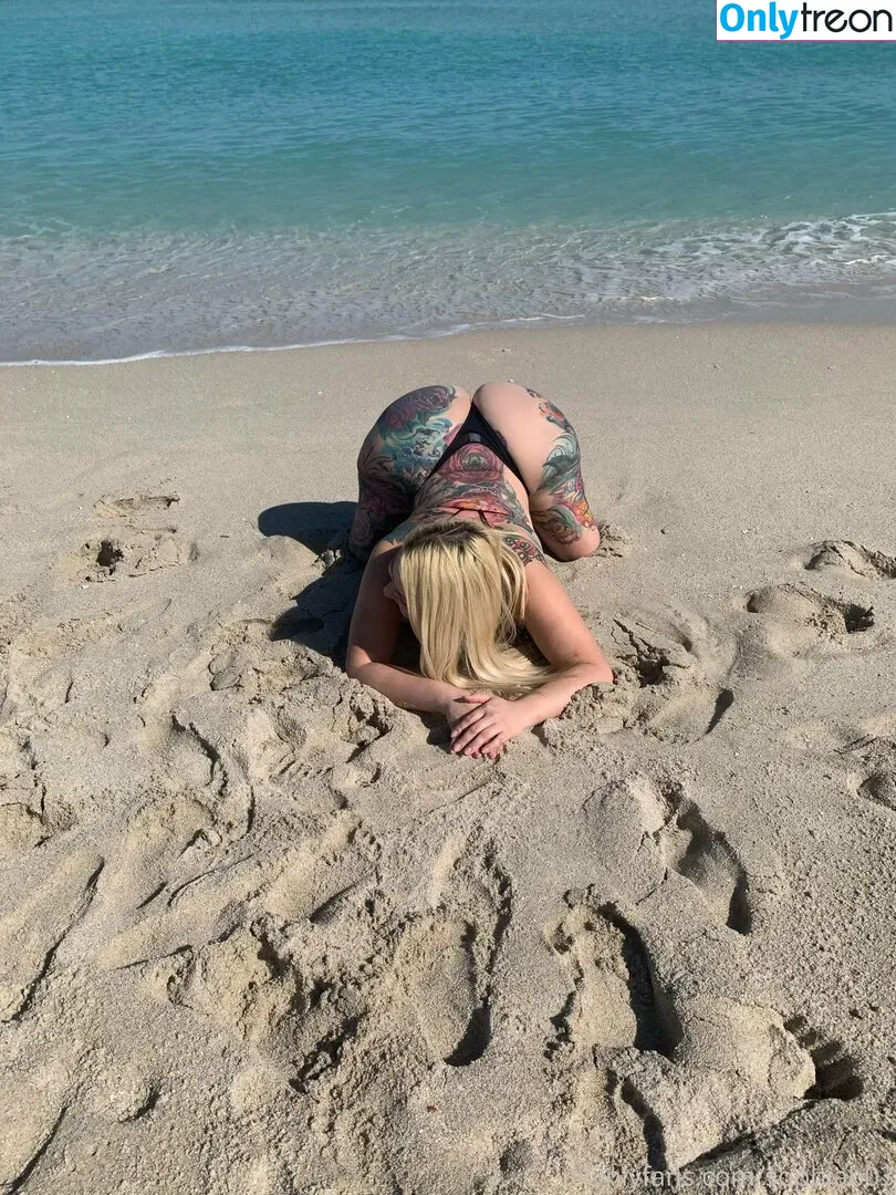 bunnbunzz nude photo #0034 (bunnbunzz)