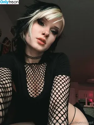  nude photo #0123