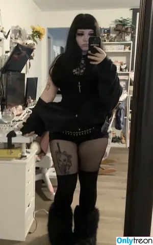 Bunnnibbi / Thicc Big Booty Goth / bunnibbi nude photo #0035