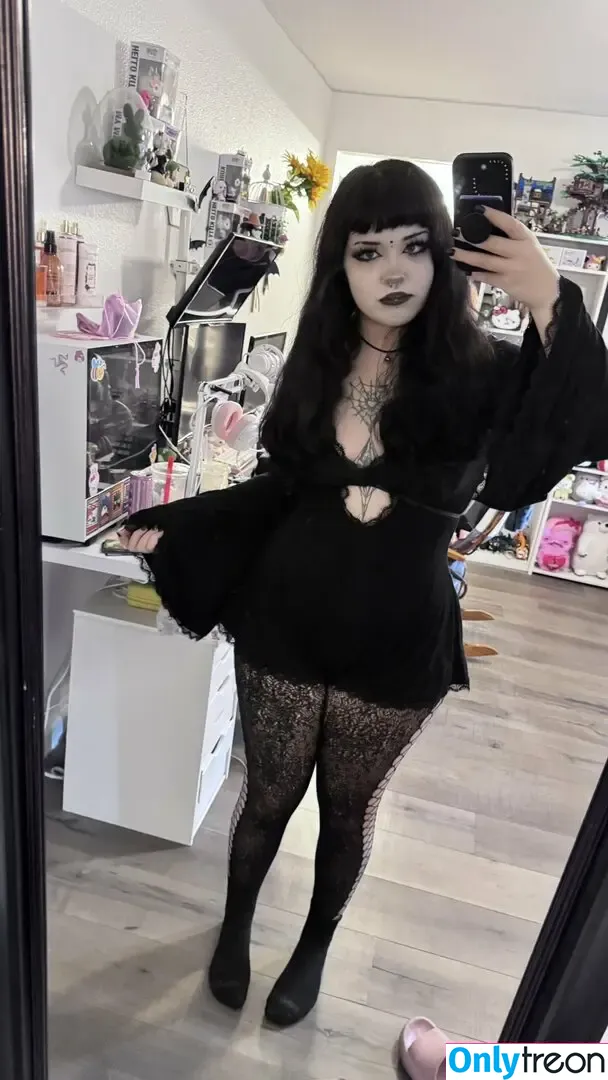 Bunnnibbi nude photo #0030 (Thicc Big Booty Goth / bunnibbi)