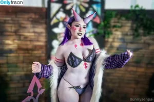 bunnnysenpai / bunni_senpaiii nude photo #0011