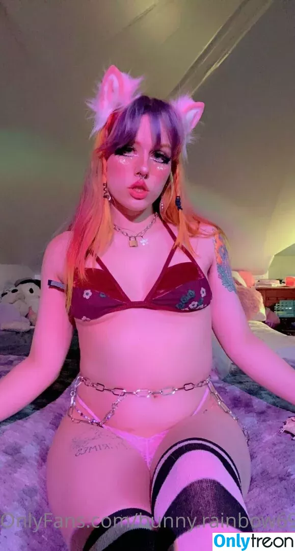 bunny.rainbow69 nude photo #0014 (tatted_skittlez_69)