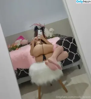 bunny8alice / tightdressgram nude photo #1082
