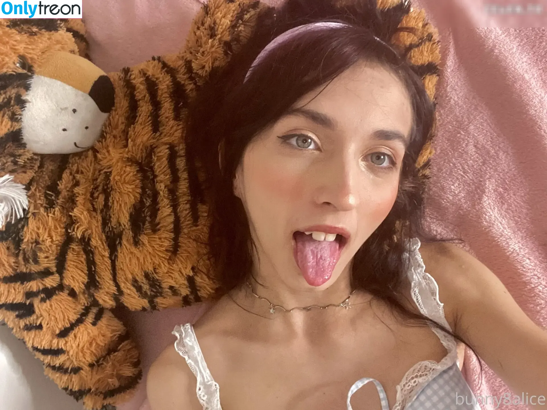 bunny8alice nude photo #1747 (tightdressgram)