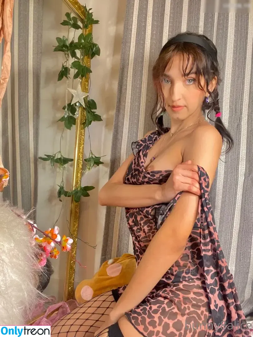 bunny8alice nude photo #1835 (tightdressgram)