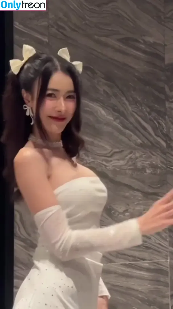 BunnyMutmai nude photo #0184 (BunnyMutmai)