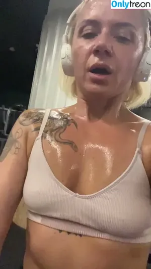  nude photo #0005