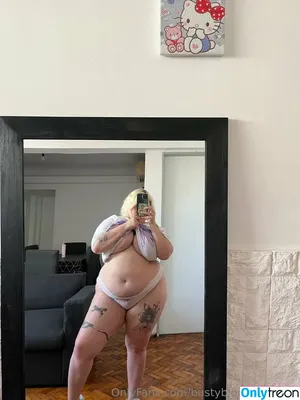 bustyblondinaughty / babesgalleryofficial nude photo #0004