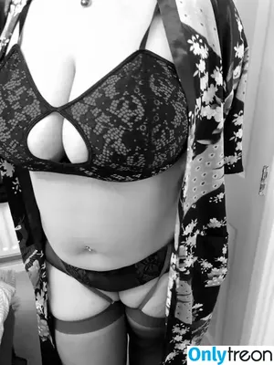 Bustylandlady02 / customlandla nude photo #0023