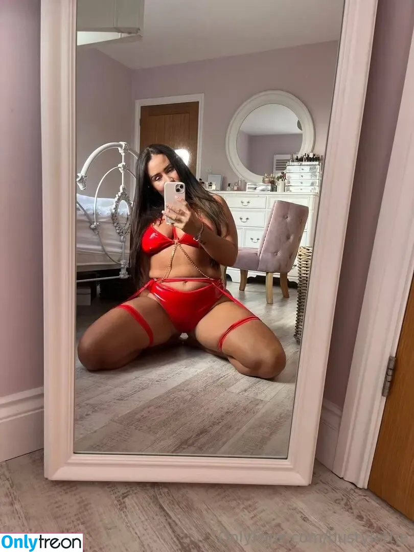 bustylottie nude photo #0110 (boostedlottie / britishbrunettemilf / britishlottie / hottielottie3)