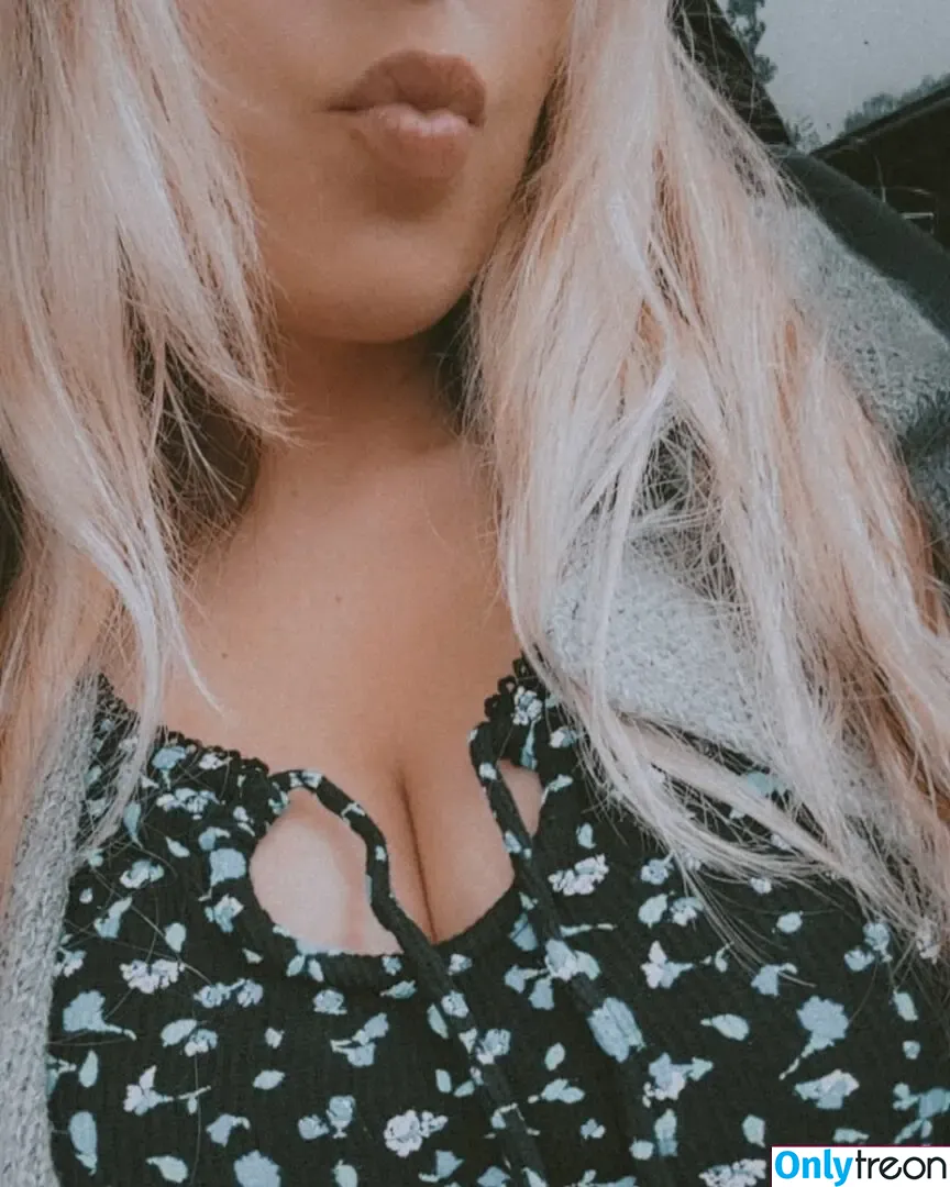 BustyVeronica nude photo #0029 (Veronicaisbusty / ladyveronica_)