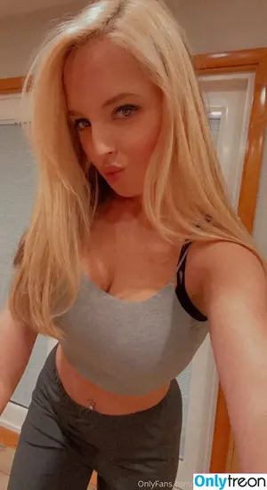 nude photo #0004