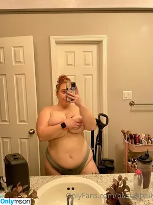 bustyybriii / its_babybriii nude photo #0009