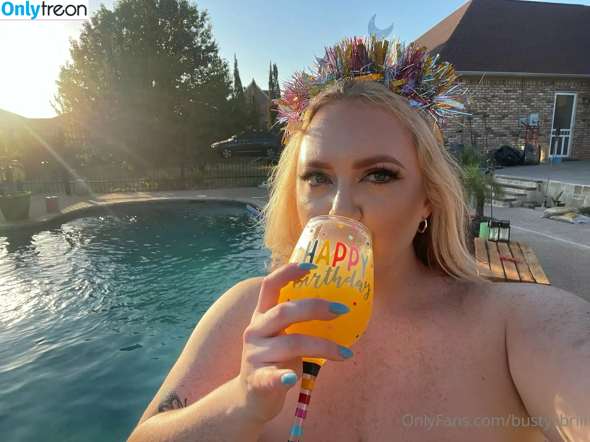 bustyybriii nude photo #0012 (its_babybriii)