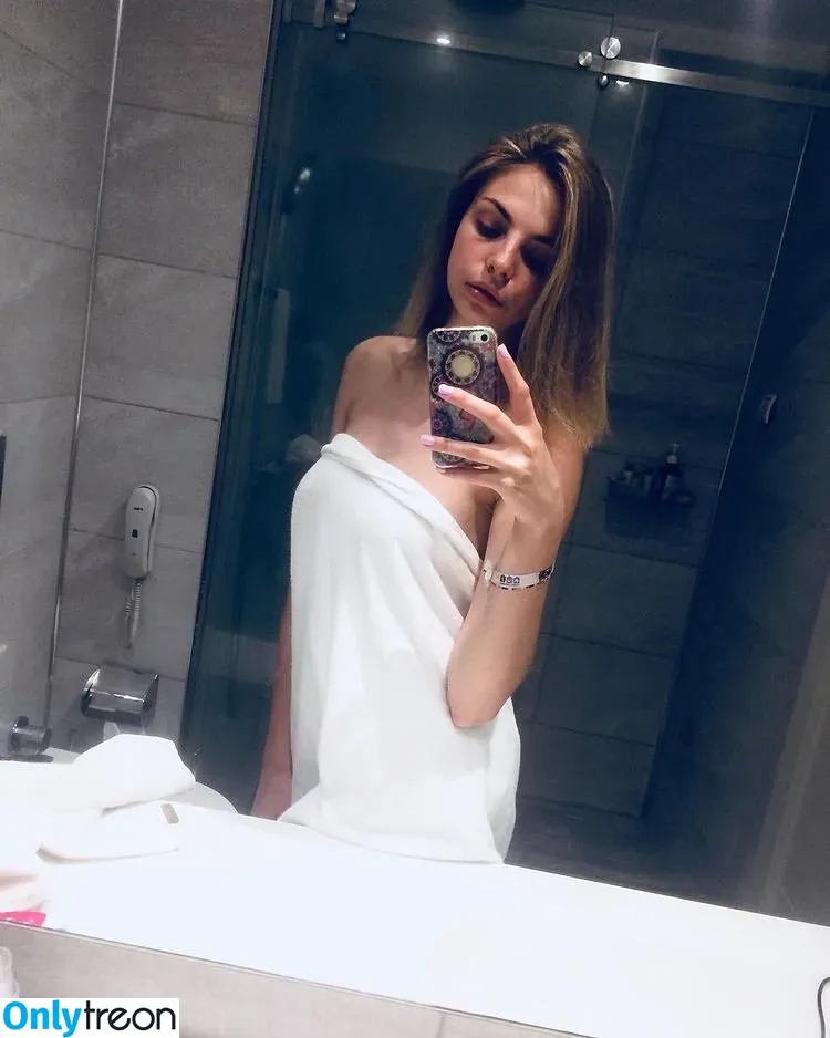 busya18plus nude photo #0007 (busya18)
