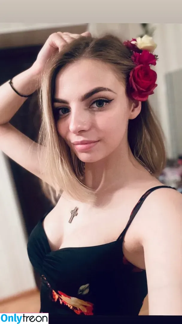 busya18plus nude photo #0011 (busya18)