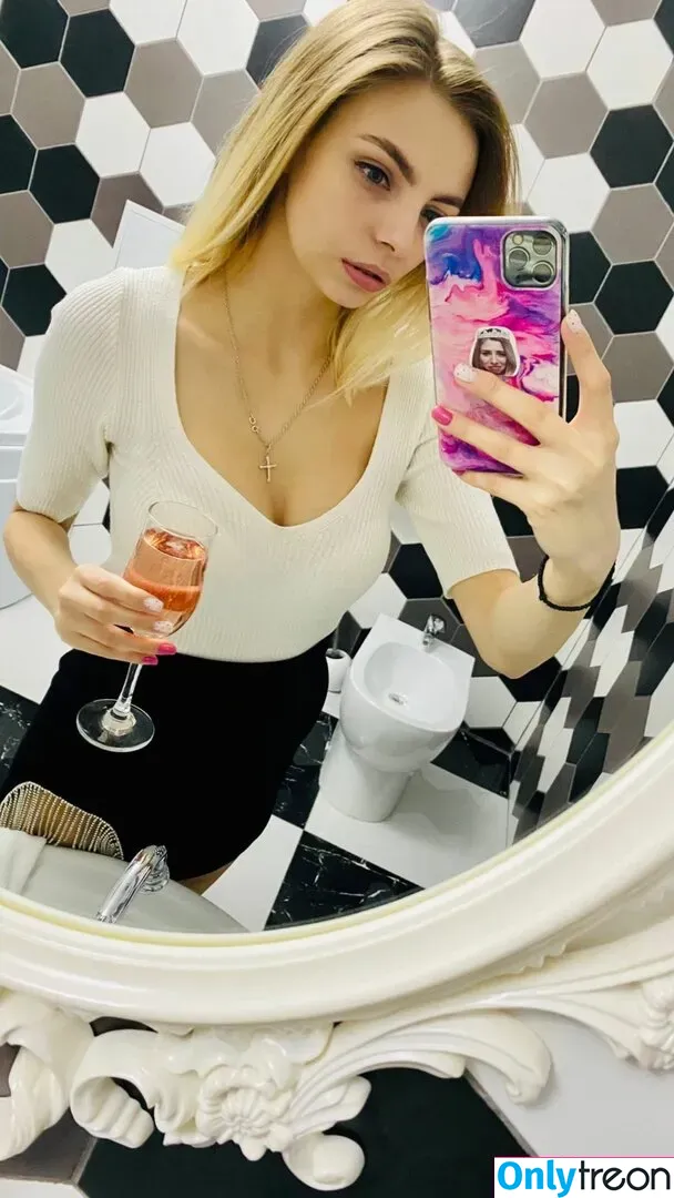 busya18plus nude photo #0174 (busya18)