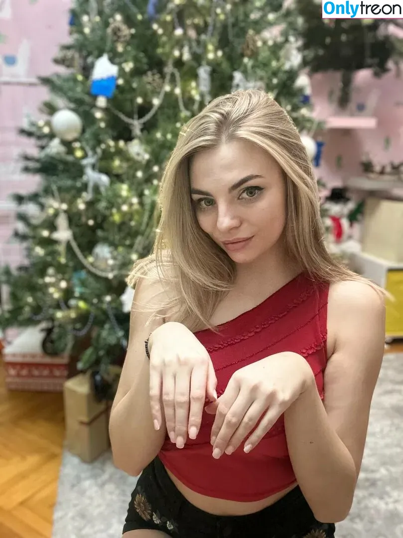 busya18plus nude photo #0431 (busya18)