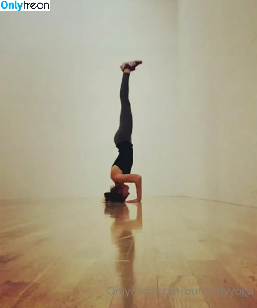 butterflyyoga nude photo #0011 (butterfly.yoga)