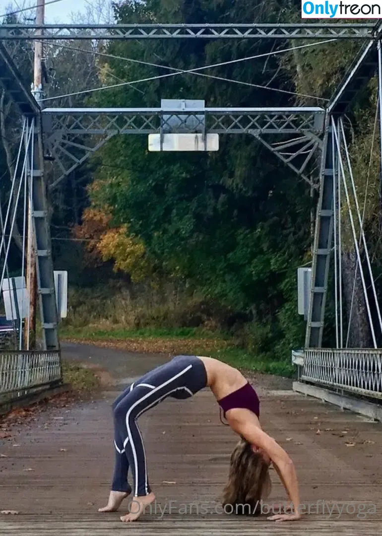 butterflyyoga nude photo #0024 (butterfly.yoga)