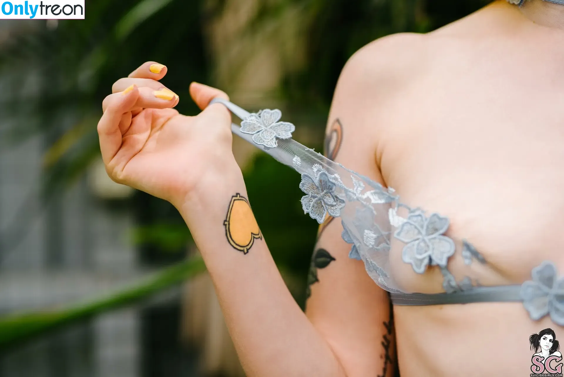 Buttonz nude photo #0041 (Buttonz)