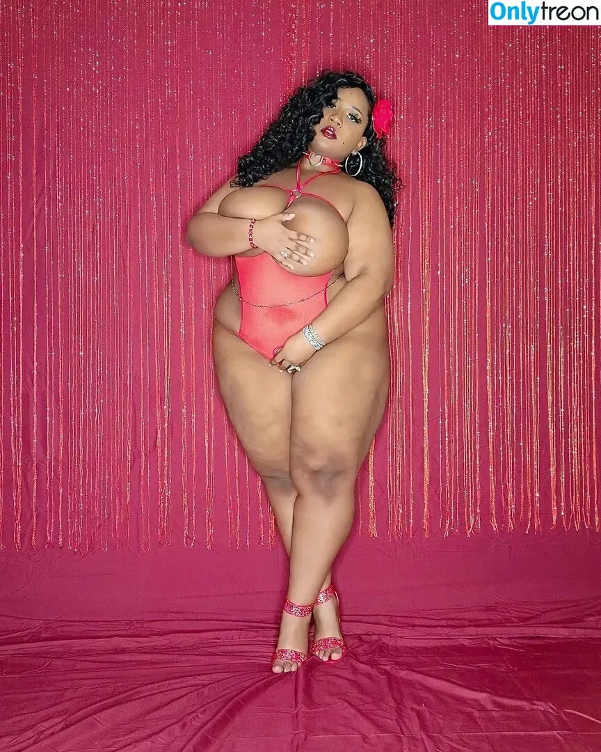 Buxombabygirl nude photo #0001 (Blindianbabygirl / bussitbabygirl / buxom.babygirl)