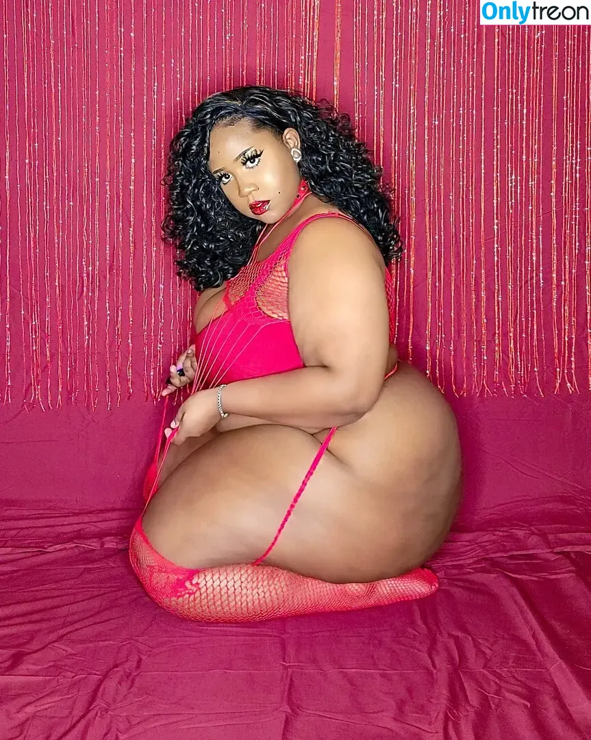 Buxombabygirl nude photo #0005 (Blindianbabygirl / bussitbabygirl / buxom.babygirl)