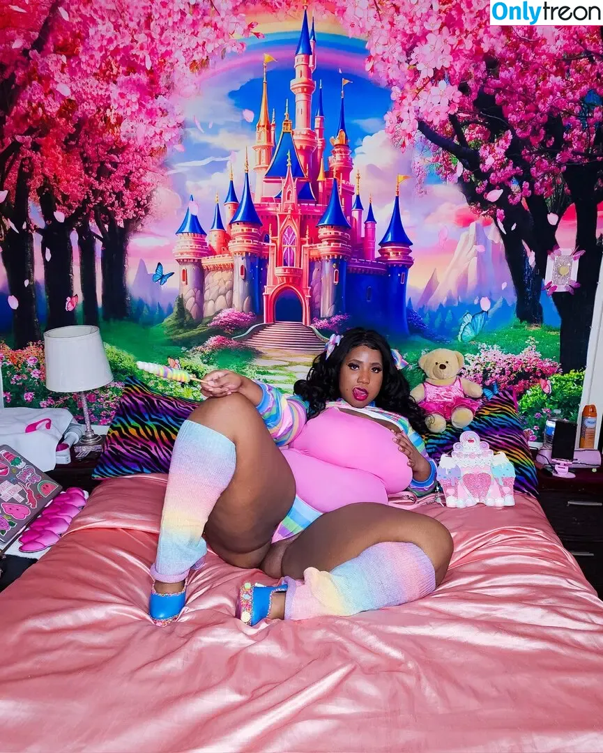 Buxombabygirl nude photo #0019 (Blindianbabygirl / bussitbabygirl / buxom.babygirl)