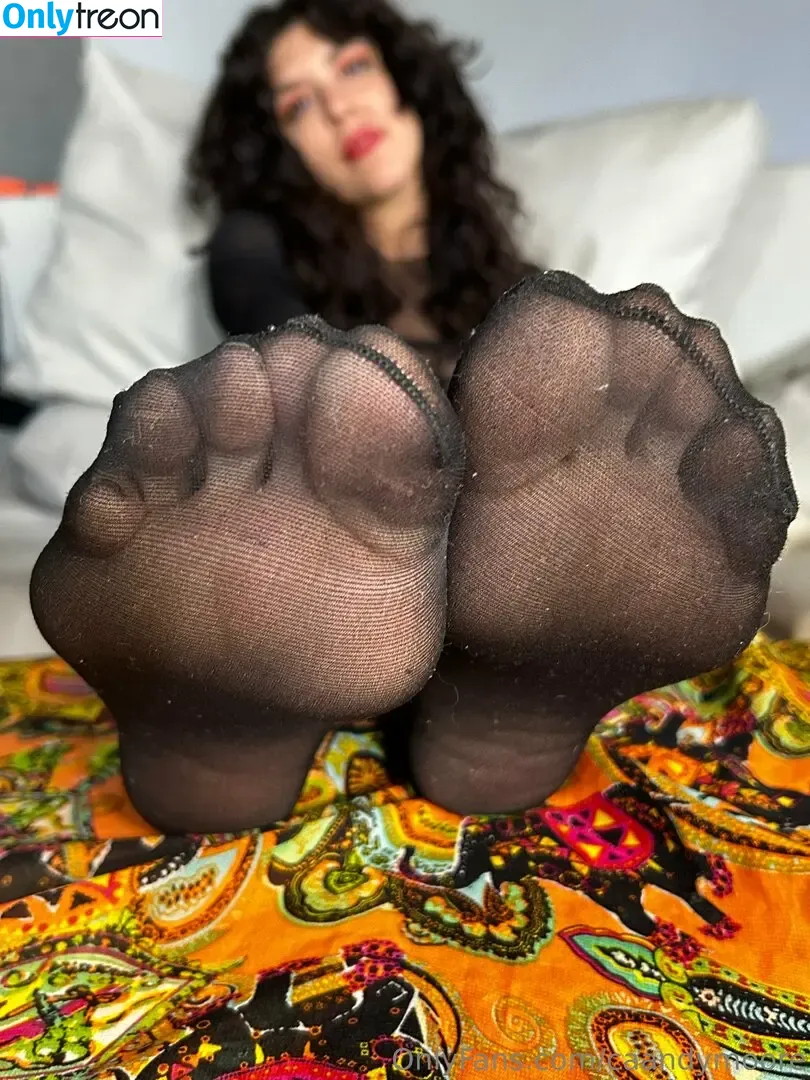 caandymoore nude photo #0002 (caandymoreno)