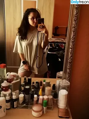 Caattiiy / CaaTTiiYY nude photo #0005