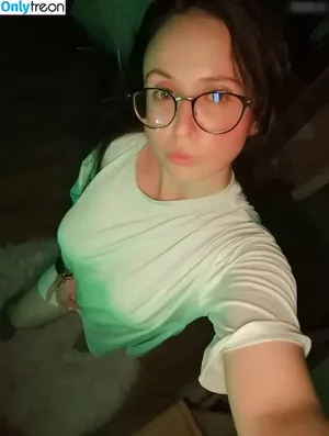 Caattiiy / CaaTTiiYY nude photo #0010