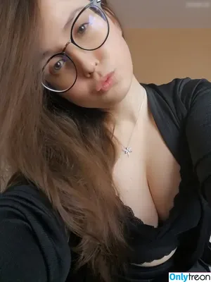 Caattiiy / CaaTTiiYY nude photo #0017