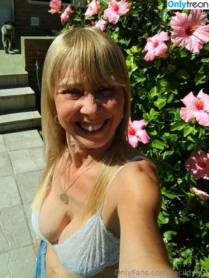 cacildyhot / plottwistcacie nude photo #0021