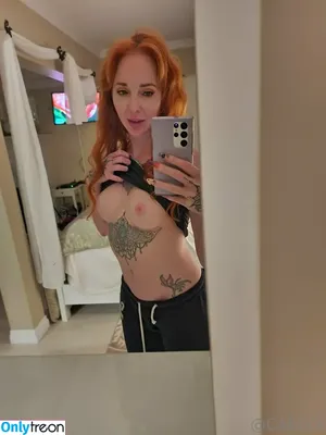 caelyx / caelyx_redhead / caelyxofficial nude photo #0447