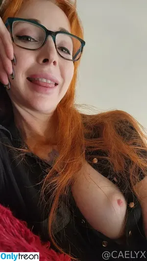 caelyx / caelyx_redhead / caelyxofficial nude photo #0748