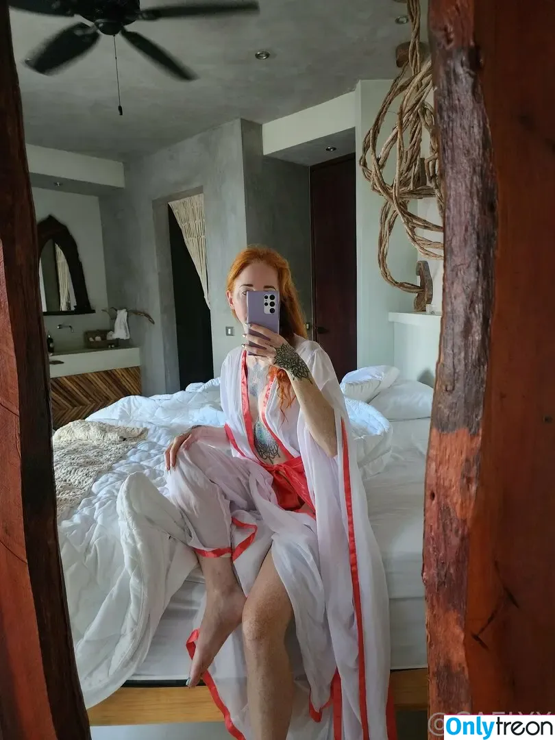 caelyx nude photo #0106 (caelyxofficial)