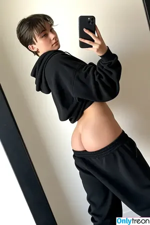 Cailee Spaeny / caileespaeny nude photo #0681