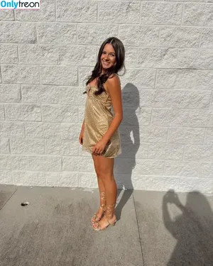 Cailey Fleming / caileypresleyfleming nude photo #0002