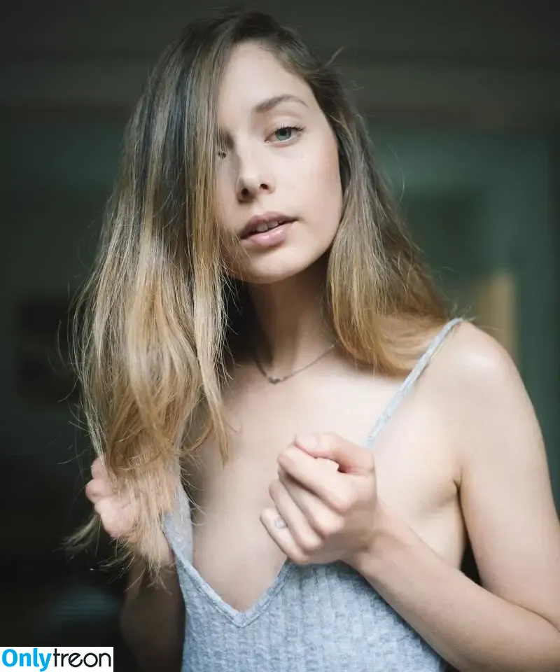 Cait Del Mar nude photo #0284 (caitblu / caitdelmar / cdm.darling)