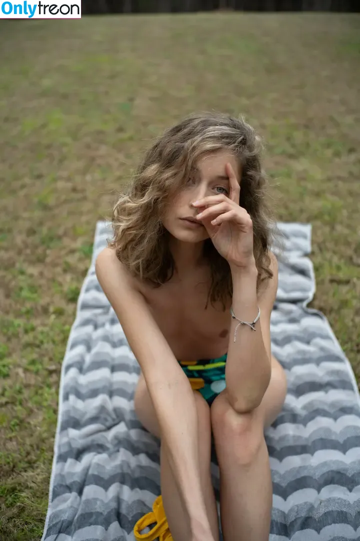Cait Del Mar nude photo #0589 (caitblu / caitdelmar / cdm.darling)