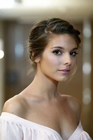 Caitlin Stasey / caitlinstasey nude photo #0010
