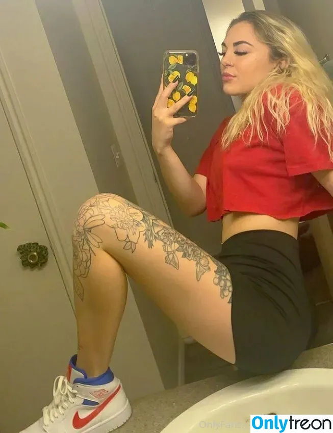 caitlynbabyxx nude photo #0042 (caity.babie)