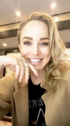 Caity Lotz / caitylotz nude photo #0159