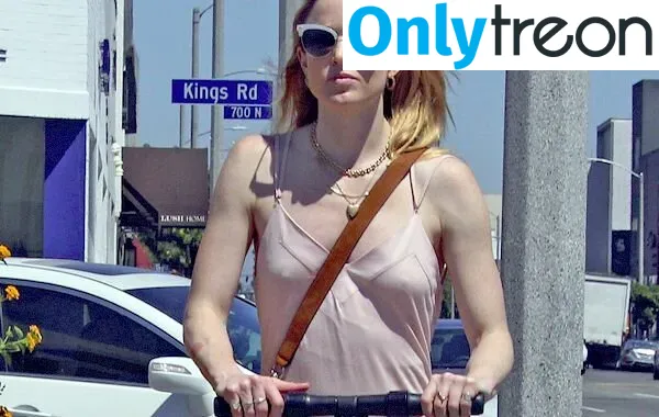 Caity Lotz nude photo #0120 (caitylotz)