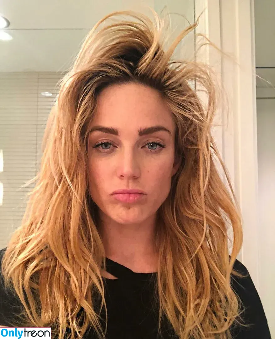 Caity Lotz nude photo #0148 (caitylotz)