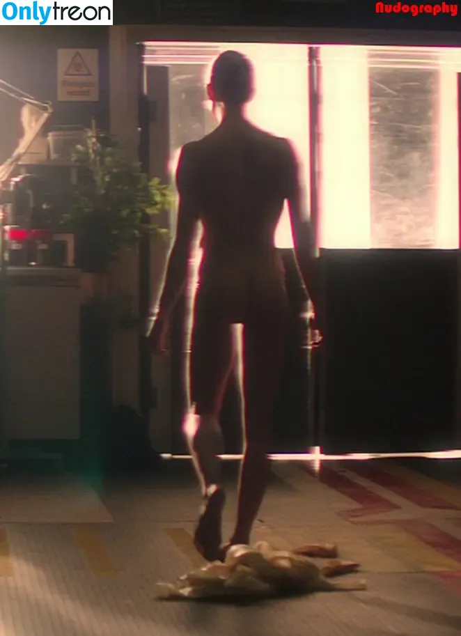 Caity Lotz nude photo #0375 (caitylotz)