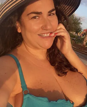 Caliope / a_greek_girl_in_mallorca / caliopemodel nude photo #0010