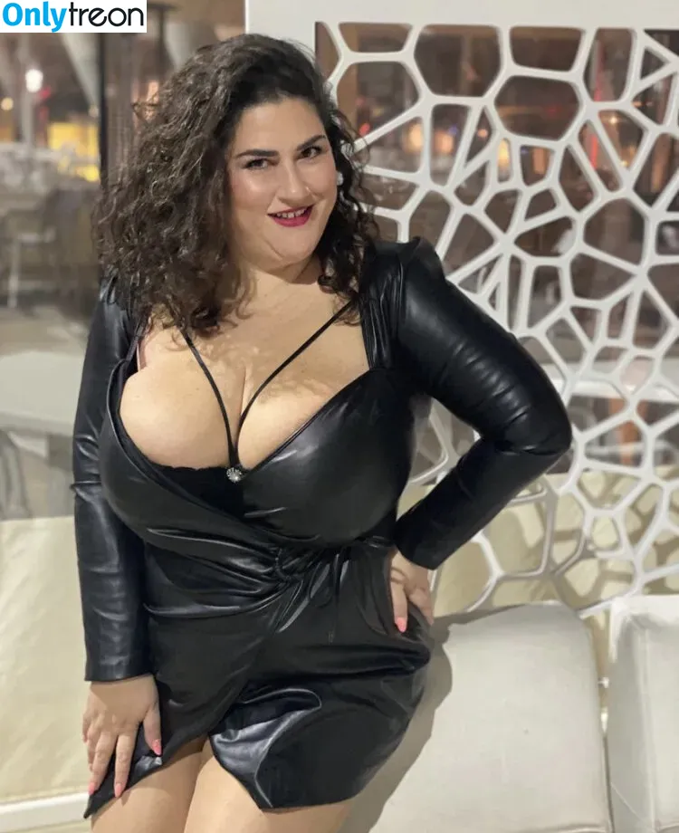 Caliope nude photo #0013 (a_greek_girl_in_mallorca / caliopemodel)